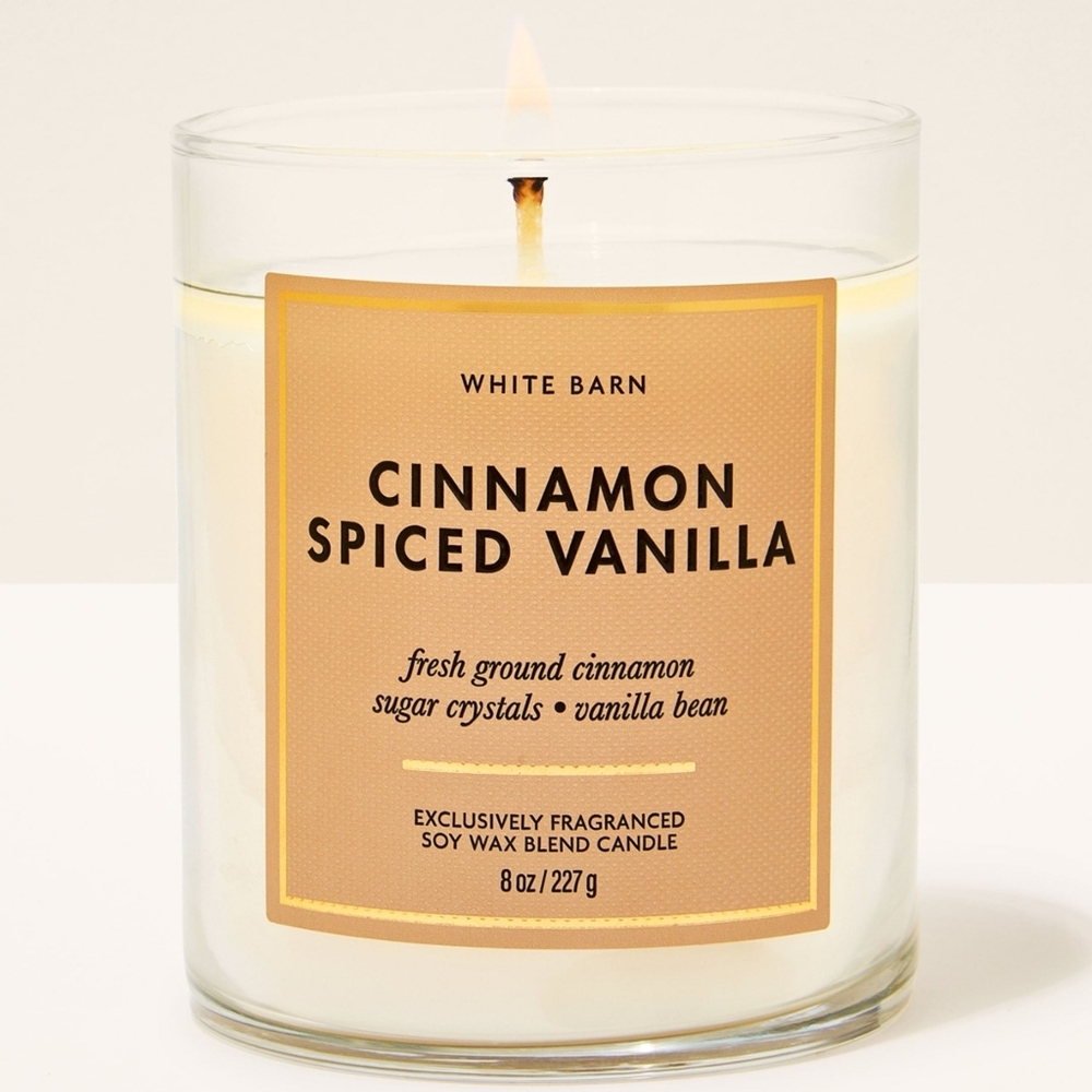 Bath Body Works White Barn Cinnamon Spiced Vanilla Single Wick Candle 8oz NEW - Picture 1 of 1